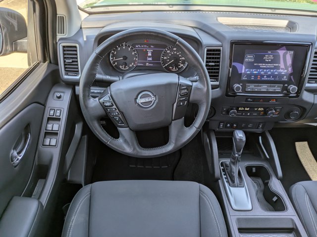 2023 Nissan Frontier Crew Cab SV photo 13