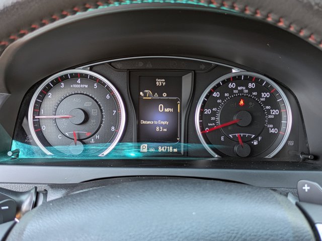 2015 Toyota Camry SE photo 23