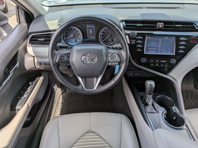 2019 Toyota Camry SE photo 14