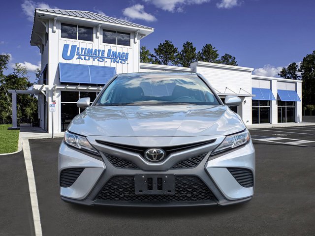 2019 Toyota Camry SE photo 8