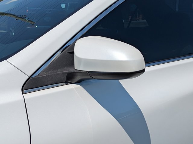 2015 Toyota Camry SE photo 11