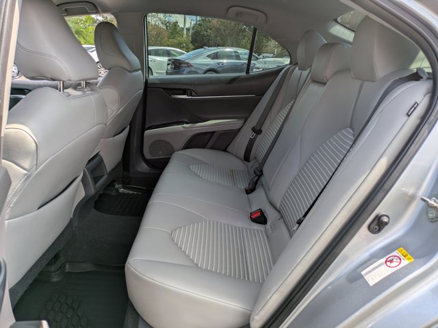 2019 Toyota Camry SE photo 12