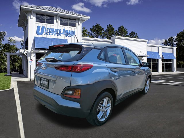 2021 Hyundai Kona SE photo 3