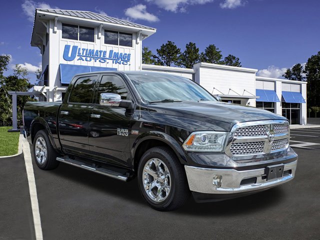 2017 Ram 1500 Laramie photo 2
