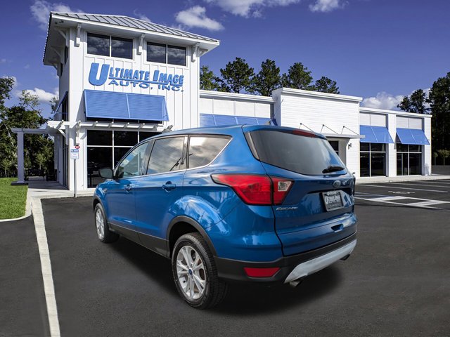 2019 Ford Escape SE photo 2