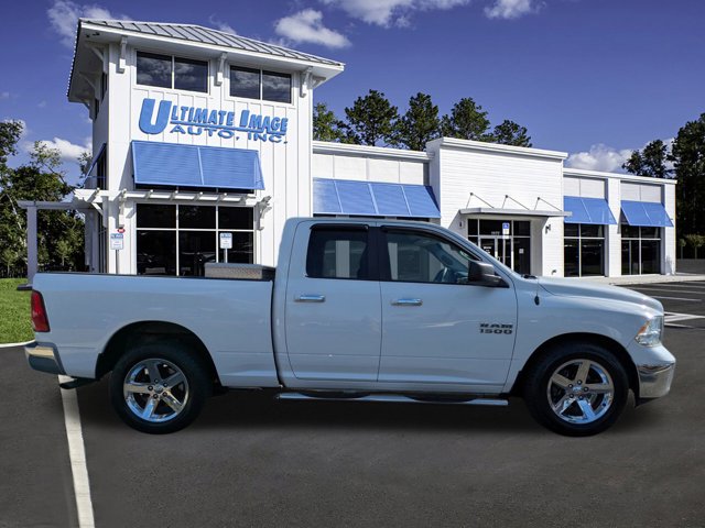 2015 Ram 1500 SLT photo 3