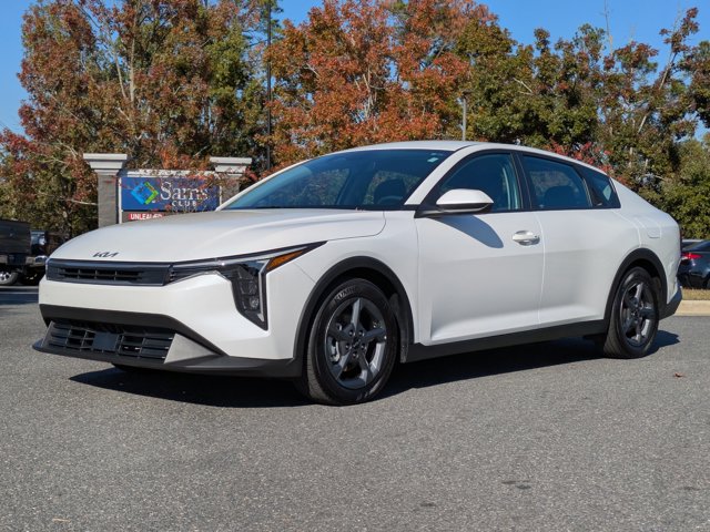 2025 Kia K4 LXS's photo