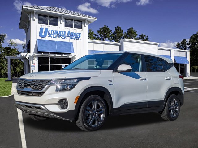 2023 Kia Seltos LX's photo