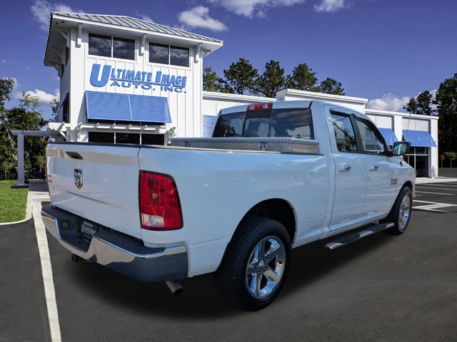 2015 Ram 1500 SLT photo 4