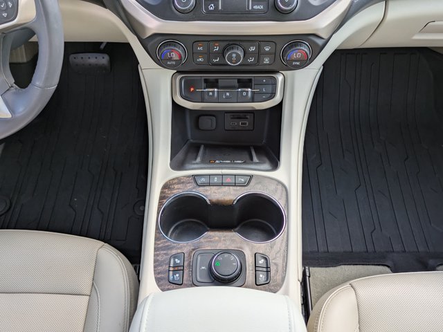 2020 GMC Acadia Denali - Photo 18