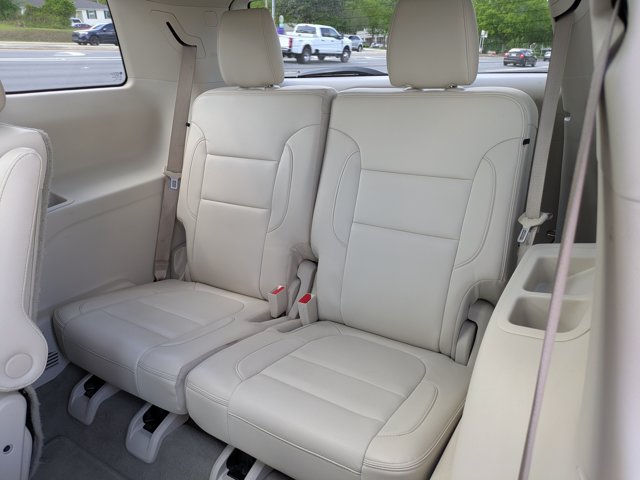 2020 GMC Acadia Denali - Photo 12