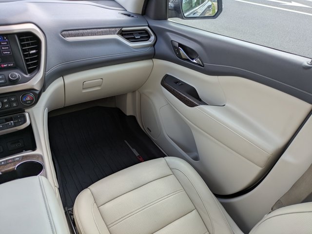 2020 GMC Acadia Denali - Photo 16