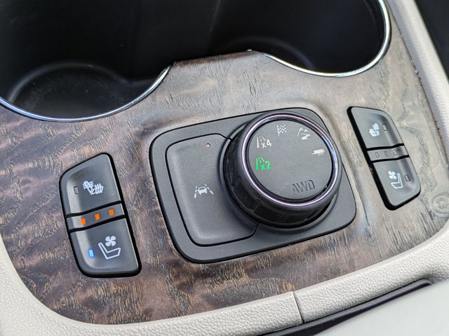 2020 GMC Acadia Denali - Photo 23